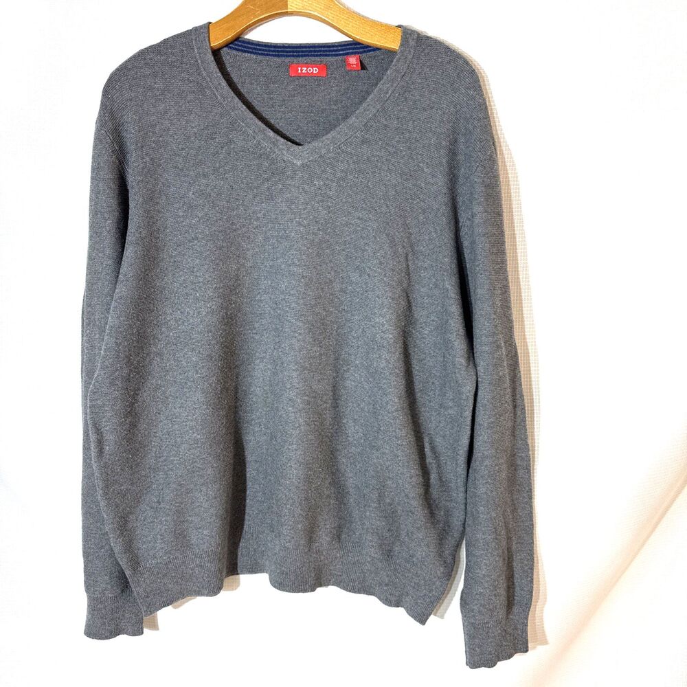 IZOD Men's Gray Long Sleeve V neck Pullover Sweater - L
